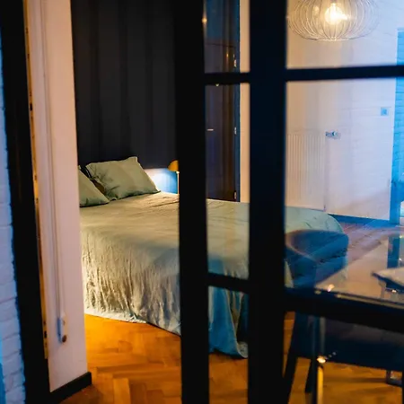 Bed & Breakfast The Street