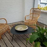 Couette-café The Street 4*