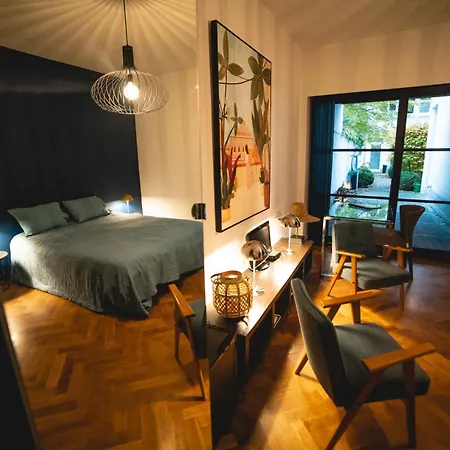 The Street Bed & Breakfast 4*