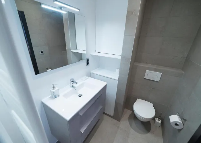 Bed & Breakfast The Street 4*